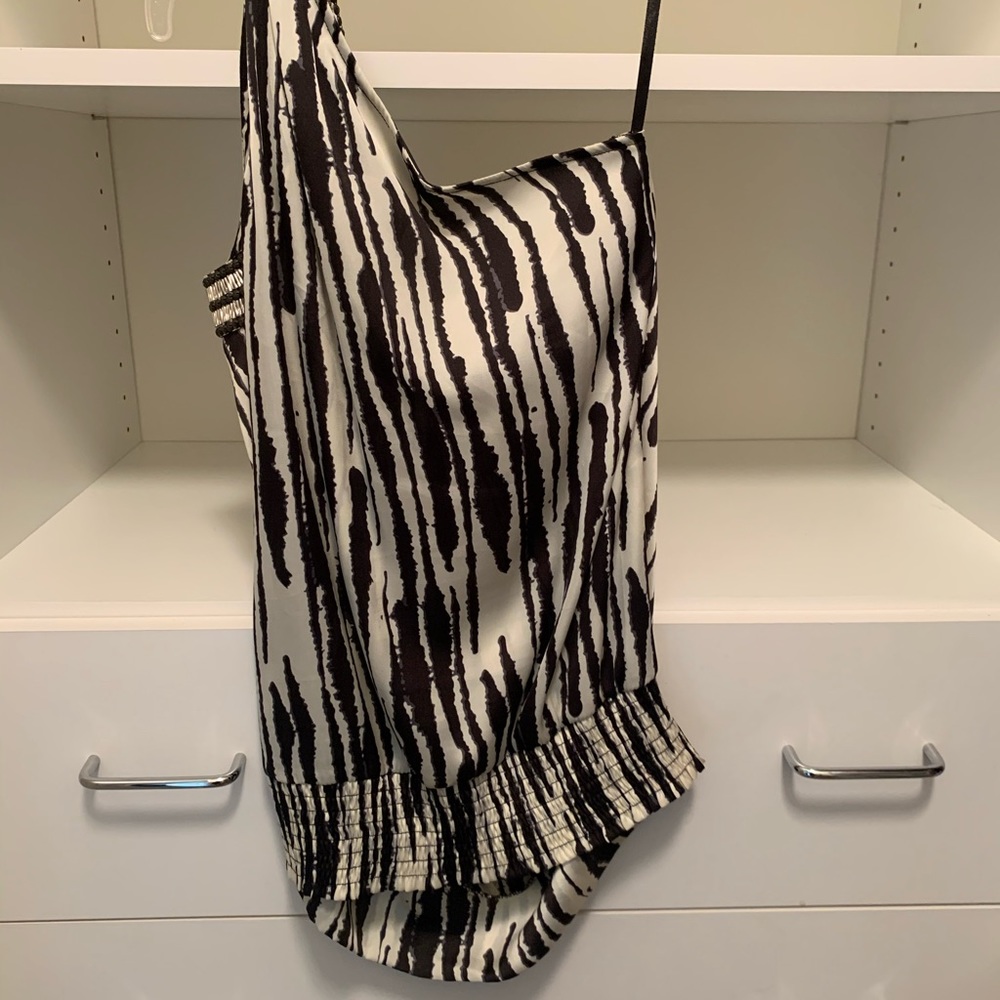 One Shoulder Tank - Picture 3 of 5